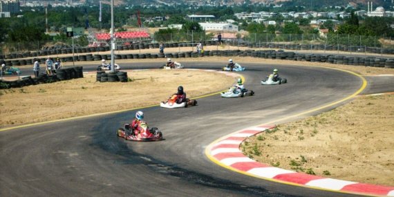 Bursa’da karting heyecanı! 10 bin kişi nefesini tuttu