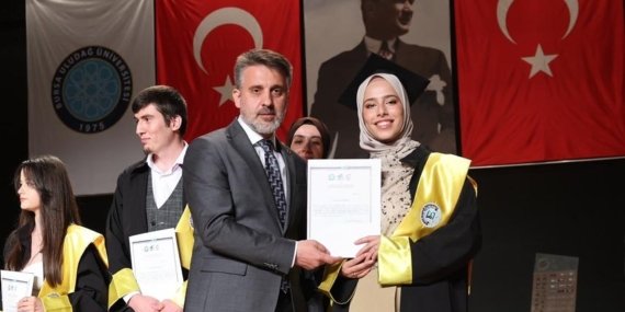 Uludağ Üniversitesi’nde mezuniyet heyecanı
