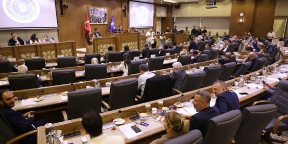 Bursa Büyükşehir Meclisi’nde dikkat çeken oturum