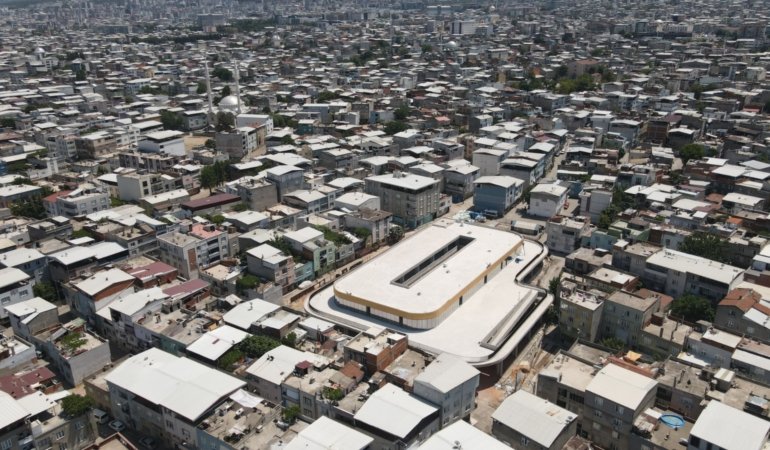 Yavuzselim Kapalı Pazar Alanı ve Gençlik Merkezi hızla yükseliyor