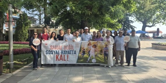 Sağlıklı Beslenme ve Hareketli Hayat İl Kurulu kültür yürüyüşünü gerçekleştirdi