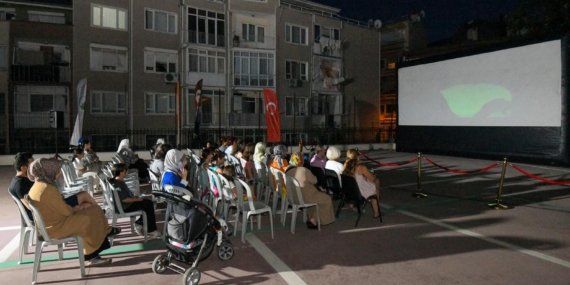 Osmangazi’de Yaz Akşamları Açık Hava Sinemasında Buluşuyor