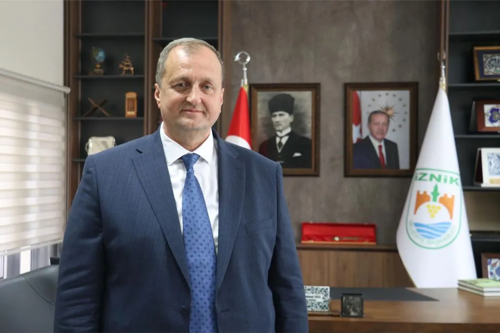 İznik'te organik maviyemiş hasadı başladı