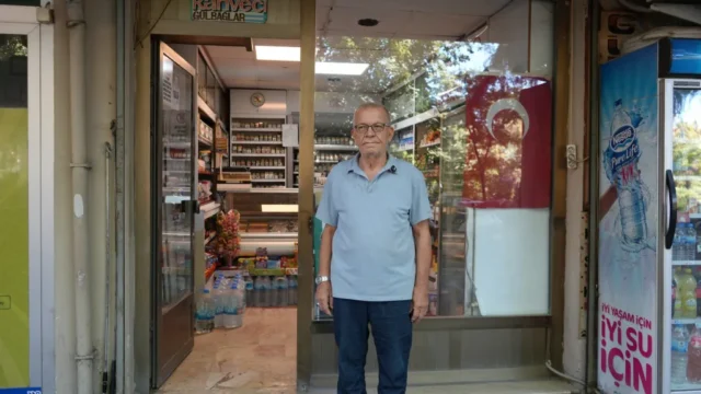 İznik Çarşısına 60 Yıldır Kahve Kokusu Yayan Usta