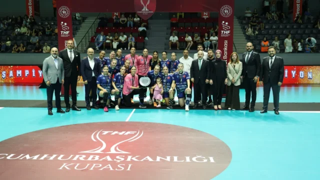 Bursa Büyükşehir Belediyespor’dan tarihi başarı: Kupada ikinci oldu