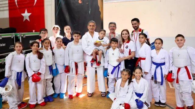Uluslararası Gemlik Karate Turnuvası başladı