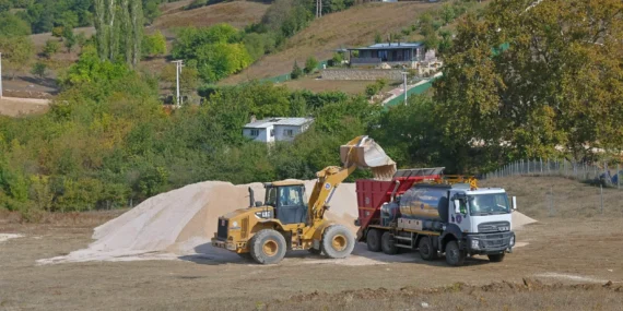 Osmangazi’de 3 mahallede 15 kilometrelik yol yenileniyor