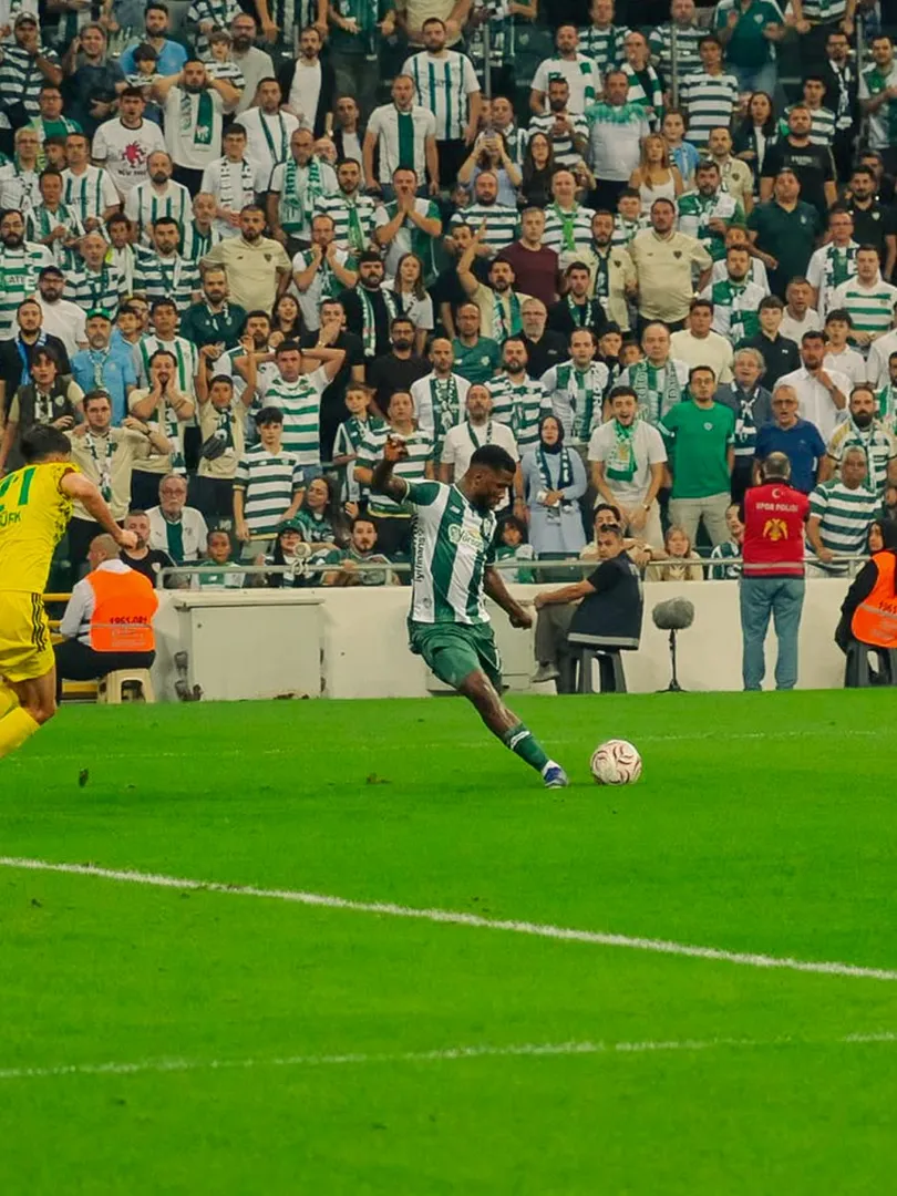 Bursaspor ile Esenler Erokspor Yenişemedi: 2-2