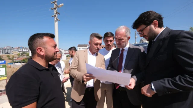 Akhisar Mahallesi 14 sokakta yol çalışması