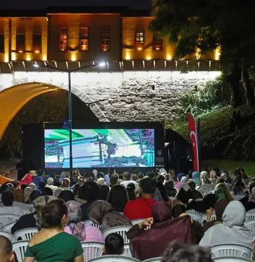 Irgandı Köprüsü'nde sinema