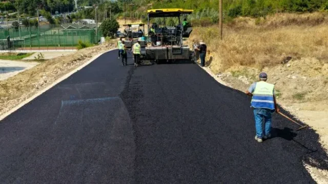 Mudanya Çağrışan’da 1,1 Kilometrelik Yol Asfaltlanıyor